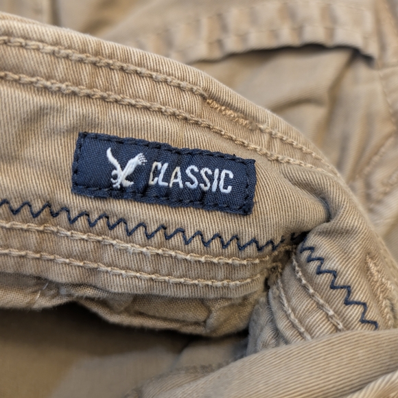 Men's Tan Cargo Shorts Classic Active Flex Size 31 - Picture 4 of 9